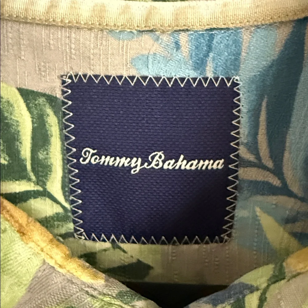 Tommy Bahama shirt EUC - Picture 2 of 4